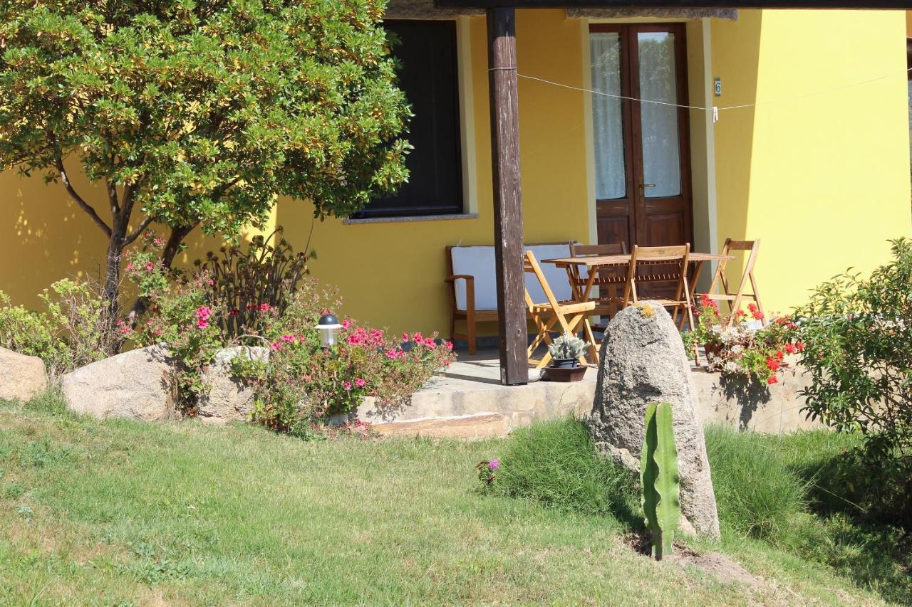 Agriturismo Campesi Casale Tra Le Vigne อาเญ็นตู ภายนอก รูปภาพ